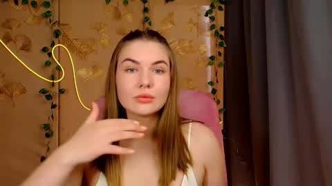 Snapshot of mia_lemm chatting on 05.19.26 mia_lemm online show from 05.19.26