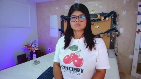 MIALOPEZ      .     Y      .      online show from 01.07.26