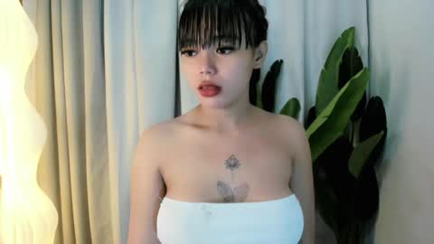 M I A online show from 04.10.26