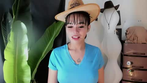 Snapshot of mia_lover9 chatting on 07.08.26 M I A online show from 07.08.26