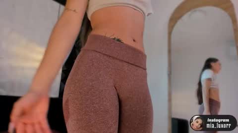 mia_luxor online show from 02.23.26