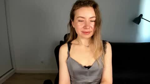 Mia online show from 02.20.26