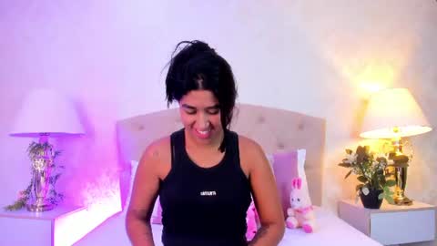 Snapshot of mia_montess chatting on 06.18.26 mia montess online show from 06.18.26
