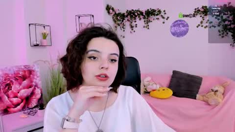 Snapshot of mia_mooon_ chatting on 06.26.26 mia_mooon_ online show from 06.26.26