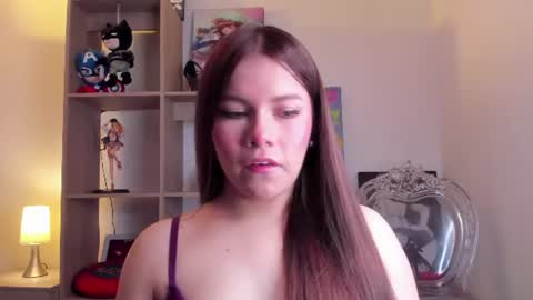 Snapshot of mia_moralez chatting on 06.22.26 MIA online show from 06.22.26