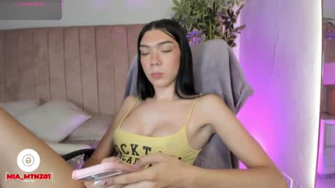 Snapshot of mia_mtnz02 chatting on 05.21.26 mia_mtnz02 online show from 05.21.26