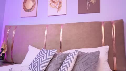 Mia online show from 03.18.26