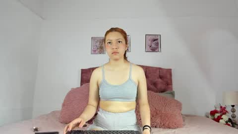 Snapshot of mia_nova5 chatting on 05.30.26 mia_nova5 online show from 05.30.26