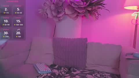 Mia online show from 04.16.26