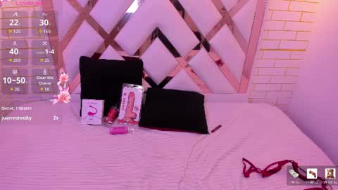 mia_petite18 online show from 07.14.26