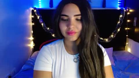 Mia  online show from 12.26.24