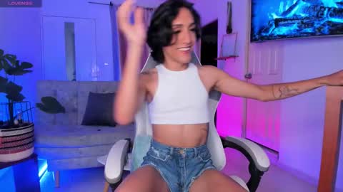 Mia online show from 11.06.25