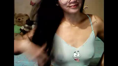 Snapshot of mia_rein chatting on 04.30.26 mia_rein online show from 04.30.26