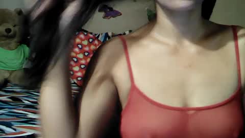 Snapshot of mia_rein chatting on 06.20.26 mia_rein online show from 06.20.26