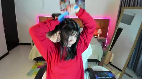 Snapshot of mia_rousseau chatting on 05.03.26 MIA online show from 05.03.26