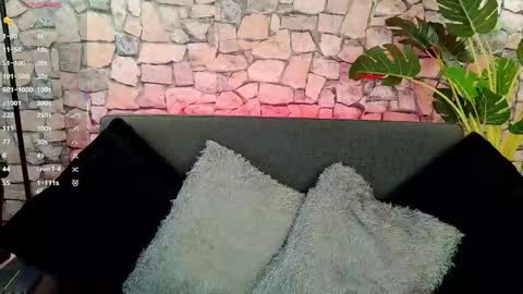 Mia online show from 11.08.25