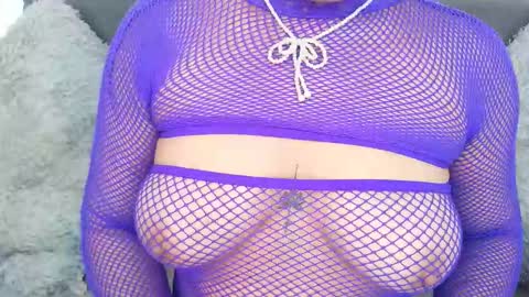 Mia Roux online show from 10.10.25