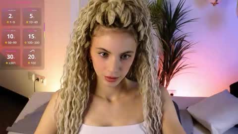 Mia online show from 10.30.25