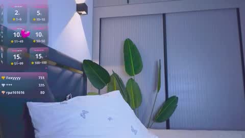 Mia online show from 10.29.25