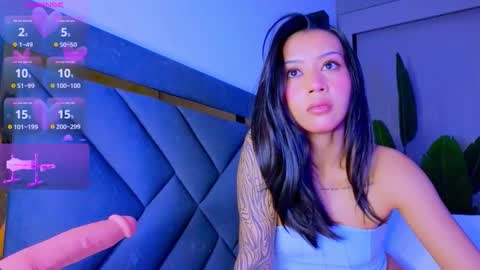 Mia online show from 03.23.26