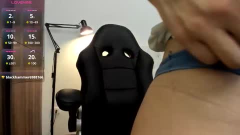 Snapshot of mia_speencer chatting on 01.06.26 Mia online show from 01.06.26