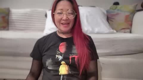 Mia online show from 11.13.25