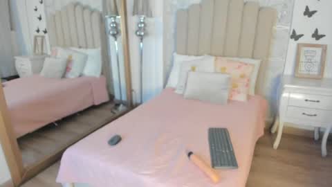Snapshot of mia_tentacion__ chatting on 05.03.26 mia_tentacion__ online show from 05.03.26