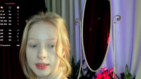 Mia online show from 01.11.25