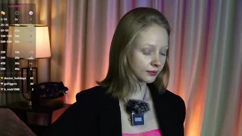 Mia online show from 02.11.25