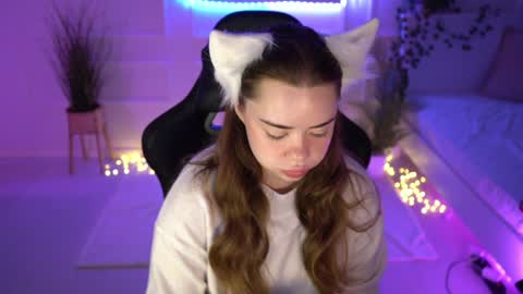 VixenMia online show from 01.19.25