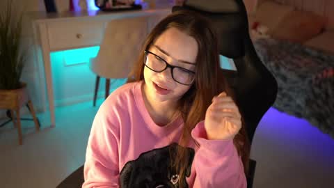 VixenMia online show from 02.07.25