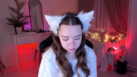 VixenMia online show from 02.15.25