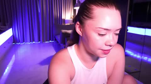 VixenMia online show from 09.30.25