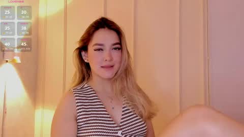Snapshot of mia_white11 chatting on 04.27.26 Mia White online show from 04.27.26