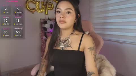 Snapshot of mia_zafir chatting on 07.15.26 mia_zafir online show from 07.15.26