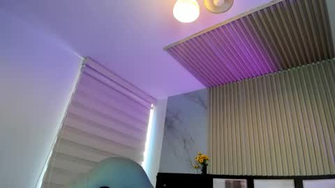 Snapshot of miaa_as_ chatting on 09.17.25 miaa_as_ online show from 09.17.25