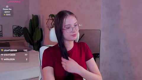 Snapshot of miaa_hill chatting on 03.25.26 Mia online show from 03.25.26