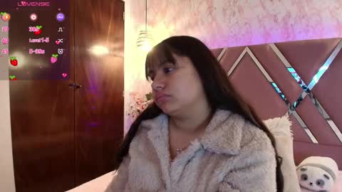 Snapshot of miaa_smiith1 chatting on 02.11.25 miaa_smiith1 online show from 02.11.25