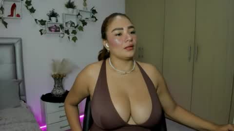 Snapshot of miaa_star_1x chatting on 06.21.26 miaa_star_1x online show from 06.21.26