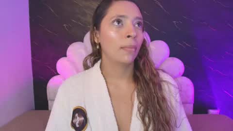 Snapshot of miaabrown__ chatting on 05.14.26 Mia online show from 05.14.26