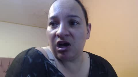 Snapshot of miaabrownn chatting on 02.11.25 MIA online show from 02.11.25