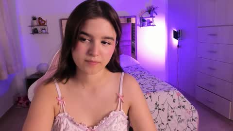 Mia  online show from 03.27.26