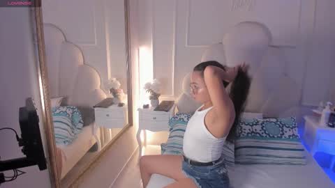 Snapshot of miaaffox chatting on 02.01.26 miaaffox online show from 02.01.26