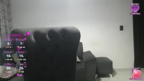 MiaAlana online show from 10.17.25
