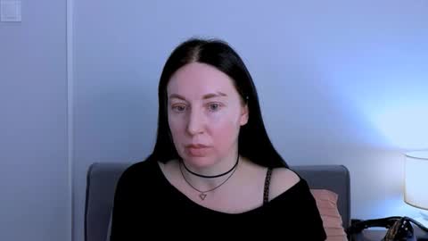 Mia online show from 03.10.26