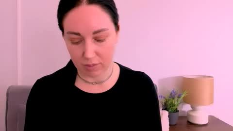 Snapshot of miaalluring chatting on 04.27.26 Mia online show from 04.27.26