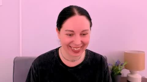 Snapshot of miaalluring chatting on 04.30.26 Mia online show from 04.30.26