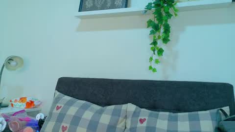 miaanderson__ online show from 04.06.26