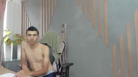 miaandrony online show from 04.11.26