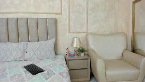 Miaasummer online show from 02.11.26